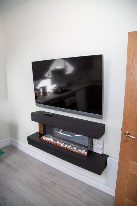 Unit 3 Modern Self Contained Apartment Cobh Dış mekan fotoğraf